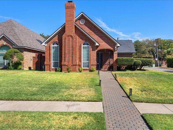 1415 Boardwalk Street, Arlington, TX 76011