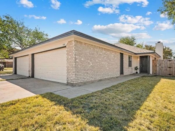 7712 Brandi Place, Unit 7712, North Richland Hills, TX 76182