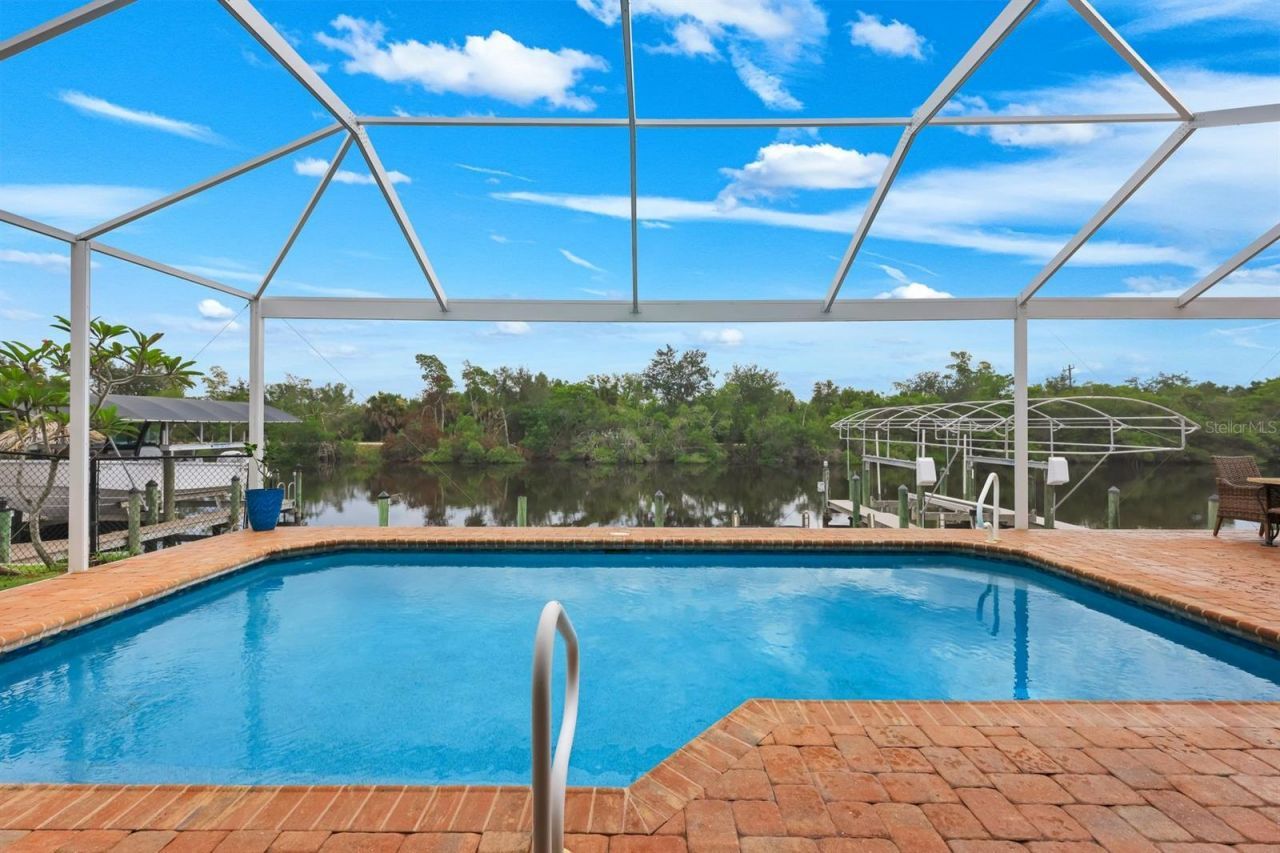 2309 SE 20th Place, Cape Coral, FL 33990 Photo