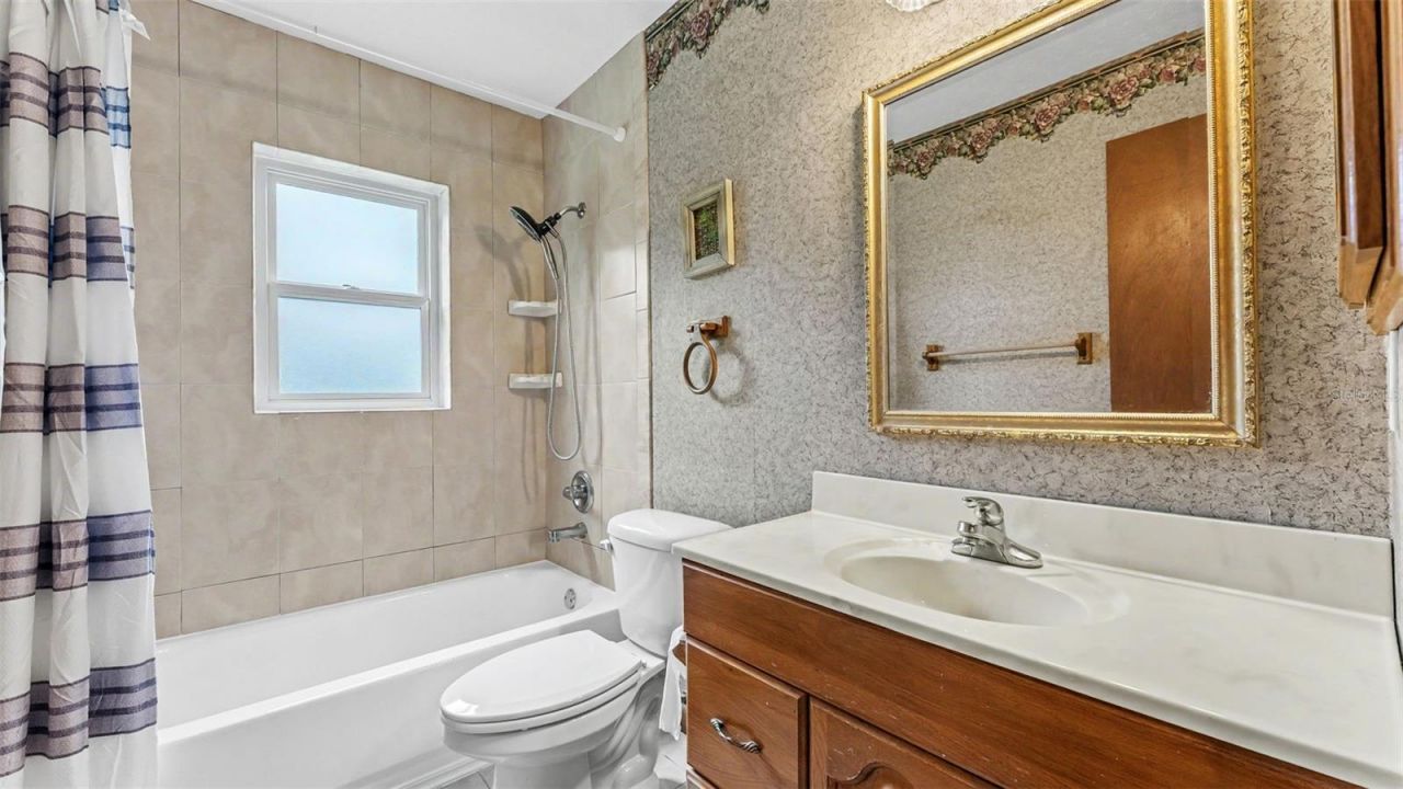 2742 Dad Weldon Rd, Dover, FL 33527 Photo