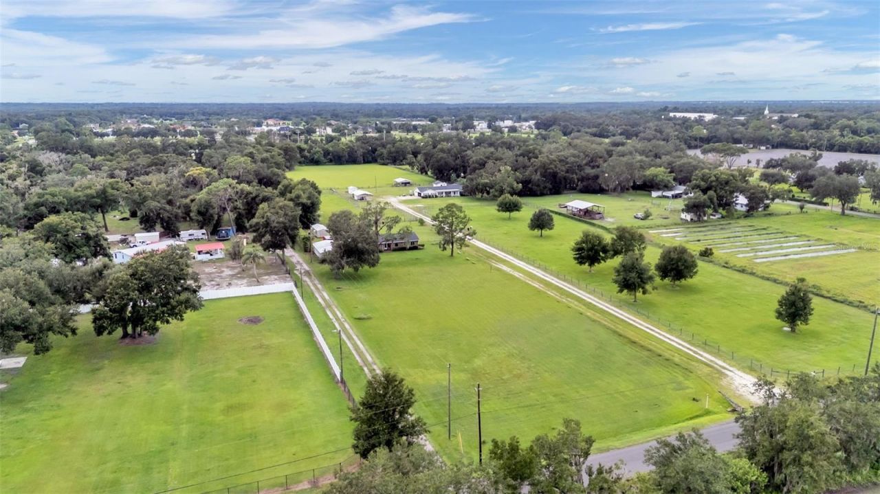 2742 Dad Weldon Rd, Dover, FL 33527 Photo