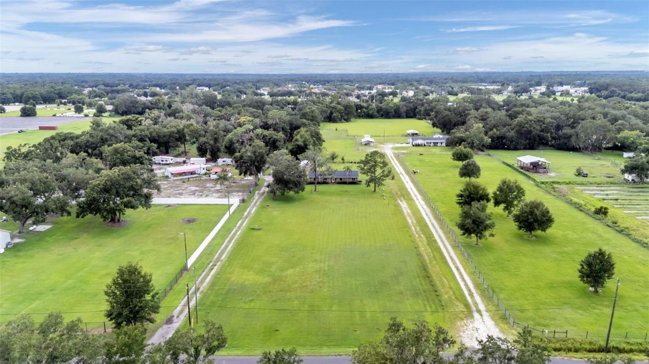 2742 Dad Weldon Rd, Dover, FL 33527 Photo