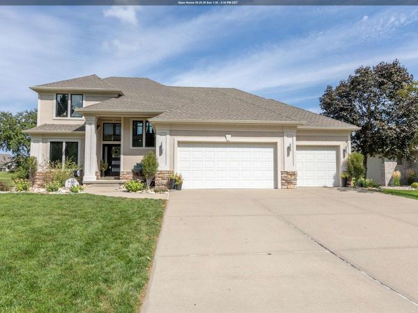 611 E St Andrews Circle, Dakota Dunes, SD 57049
