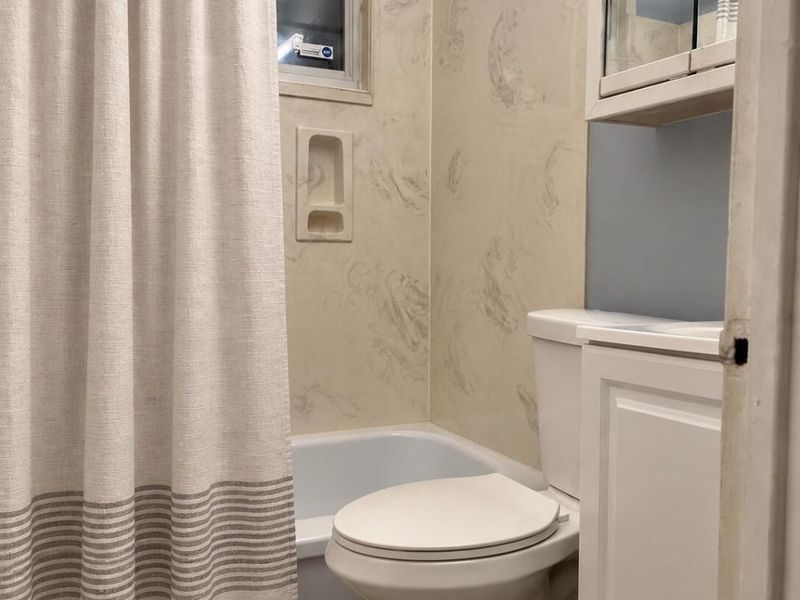 2654 Avalon Place, Unit 2656, Columbus, OH 43219 Photo 10