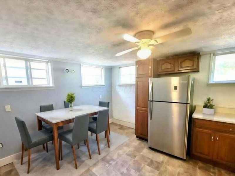 2654 Avalon Place, Unit 2656, Columbus, OH 43219 Photo 9