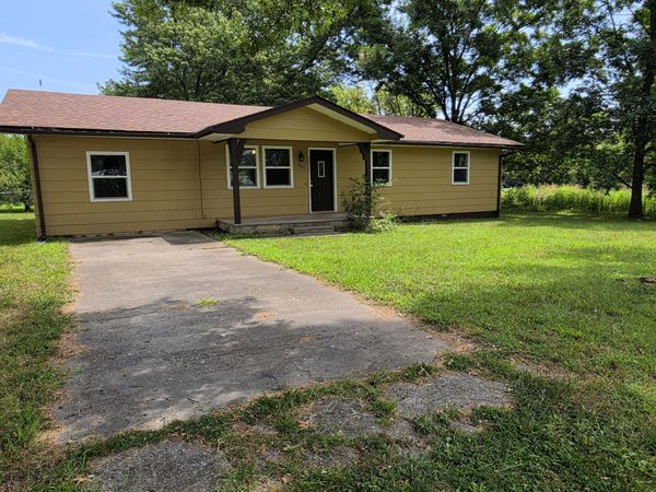 602 S Sarah Street , Humansville, MO 65674