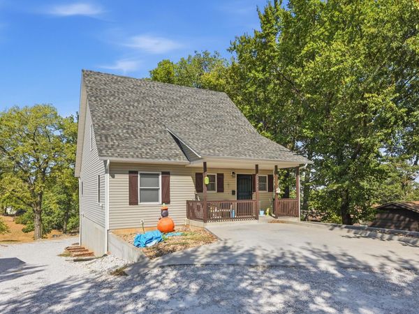 3322 S Moffet Avenue , Joplin, MO 64804