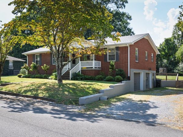 1116 Langwood Dr , Gallatin, TN 37066