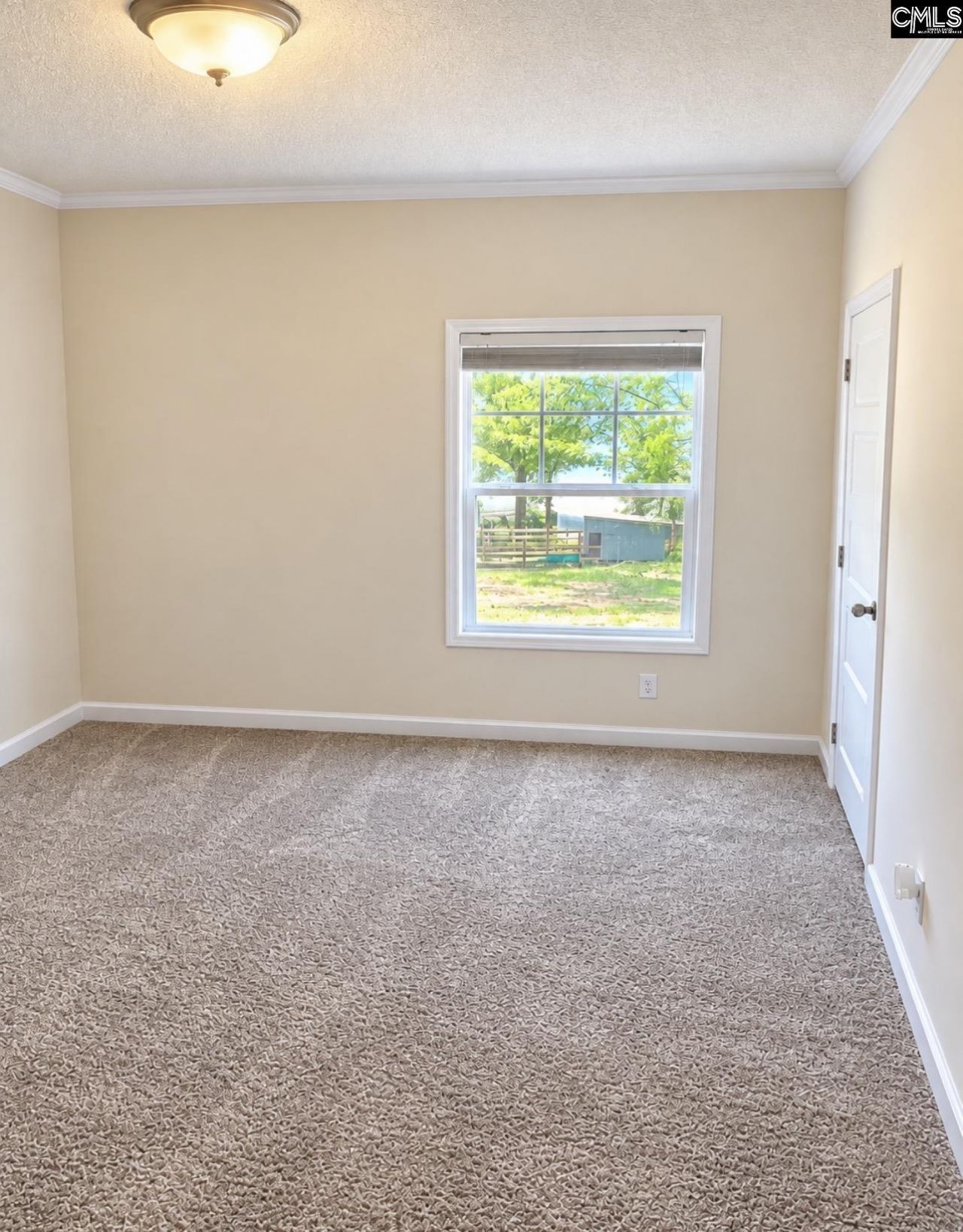 333 Calmont Drive  Photo 13