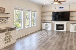 333 Calmont Drive photo 4