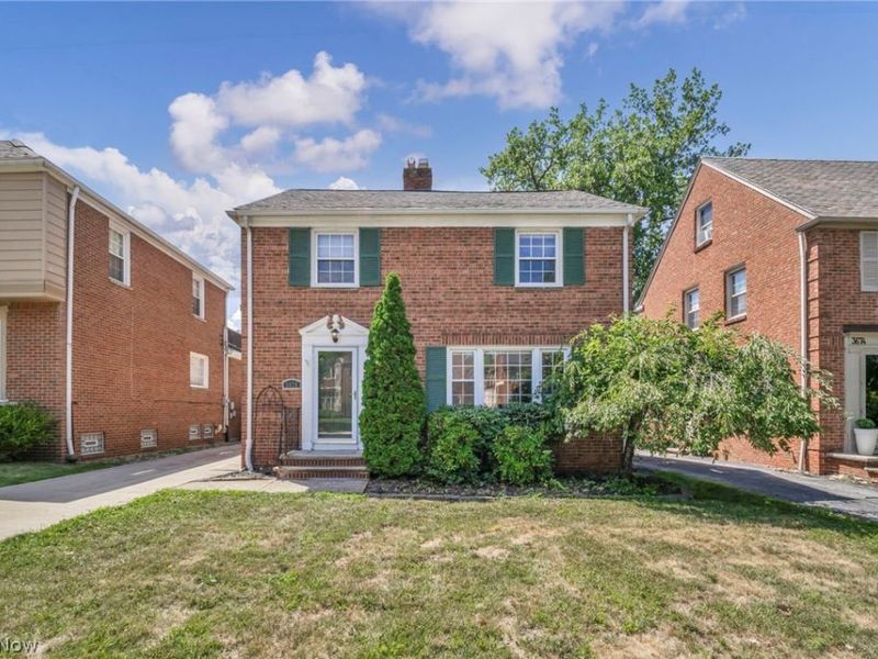 3678 Lynnfield Road, Shaker Heights, OH 44122 Photo 3