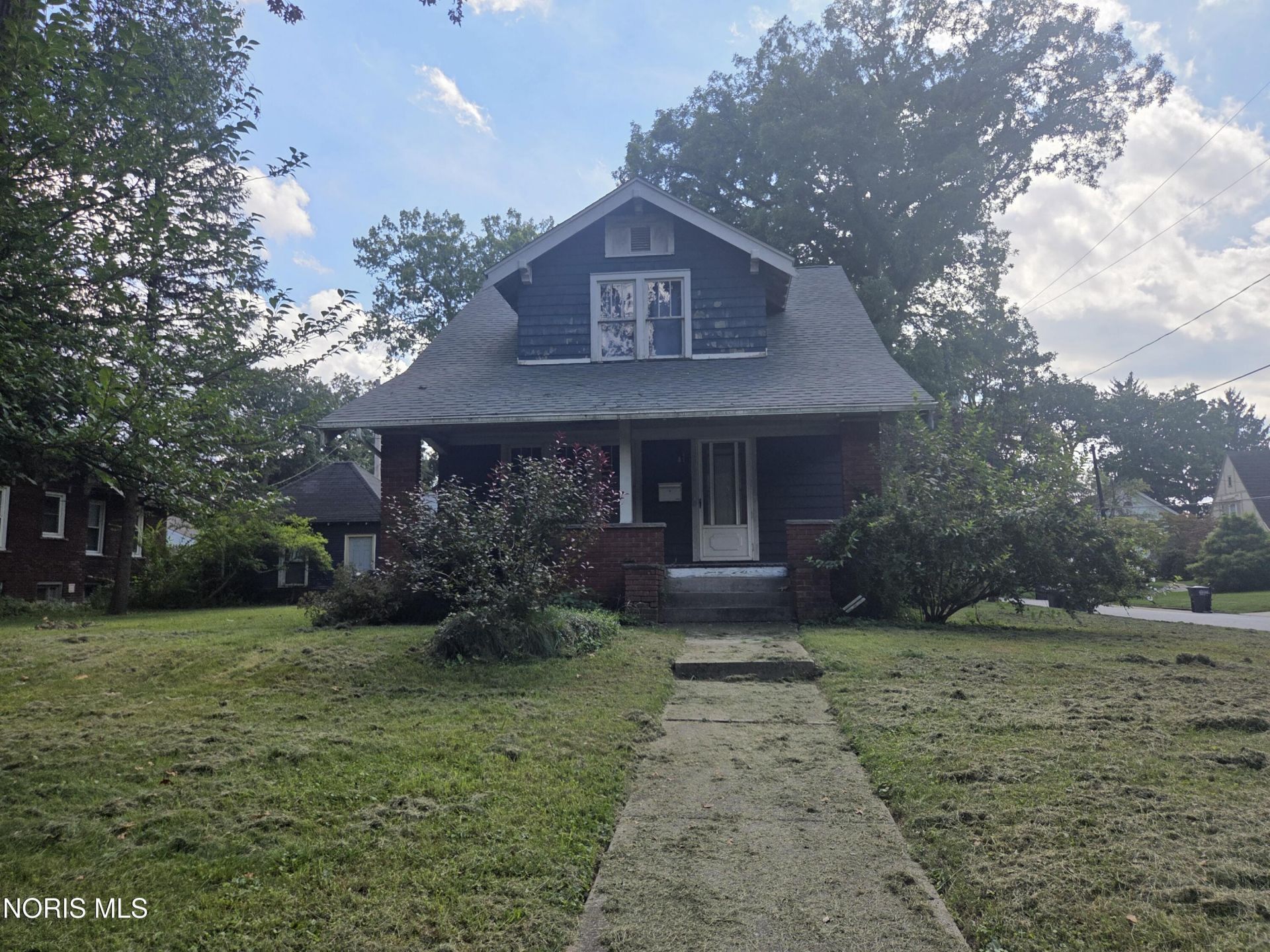 2047 Central, Toledo, OH 43614 Main Photo