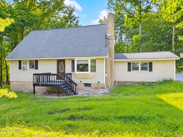 421 Raymondskill Road , Milford, PA 18337
