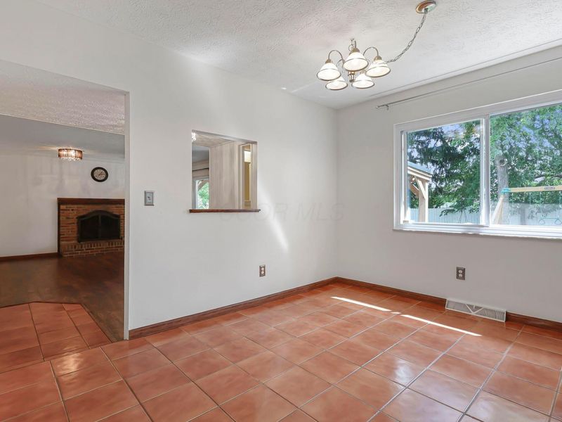 3085 Palomar Avenue, Columbus, OH 43231 Photo 9