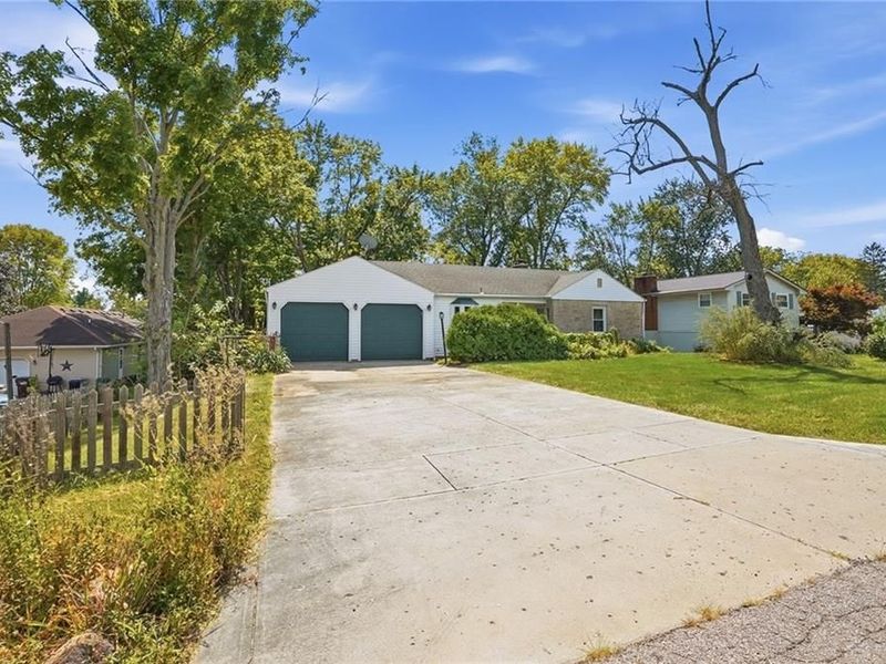 3781 Knollwood Drive, Beavercreek, OH 45432 Photo 1