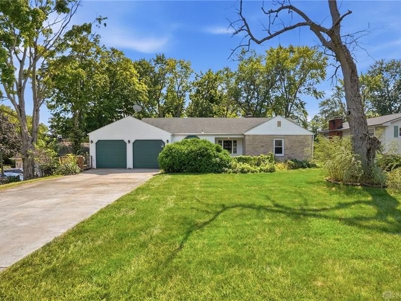 3781 Knollwood Drive, Beavercreek, OH 45432 Photo 2