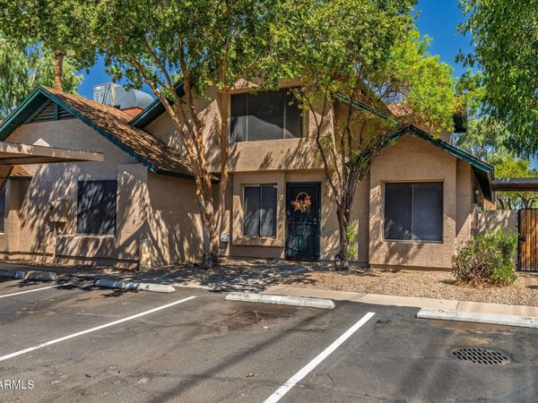 4826 W NORTHERN Avenue, Glendale, AZ 85301