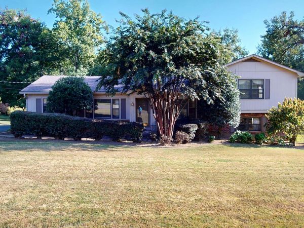 407 Nora Drive , Newbern, TN 38059