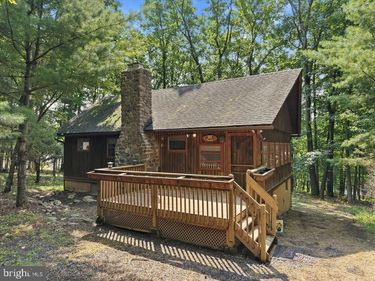 130 ROSE LANE, BARTONSVILLE, PA 18321