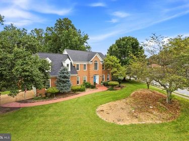 8605 WOODWREN TERRACE, FAIRFAX STATION, VA 22039