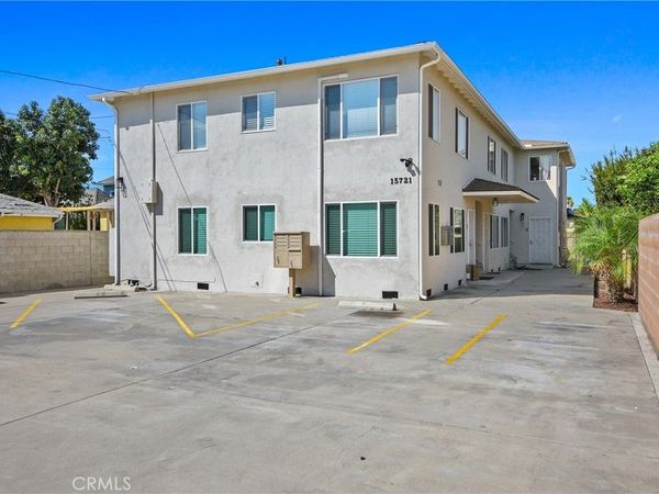 15721 Freeman Avenue, Unit 6, Lawndale, CA 90260