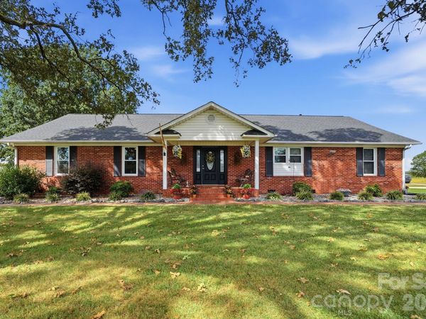 1061 Old Peachland Road, Marshville, NC 28103