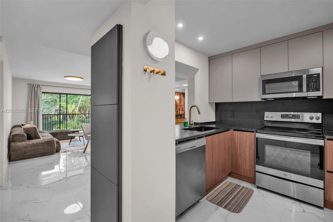 11158 W Sample Rd, Unit 11158, Coral Springs, FL 33065 Photo