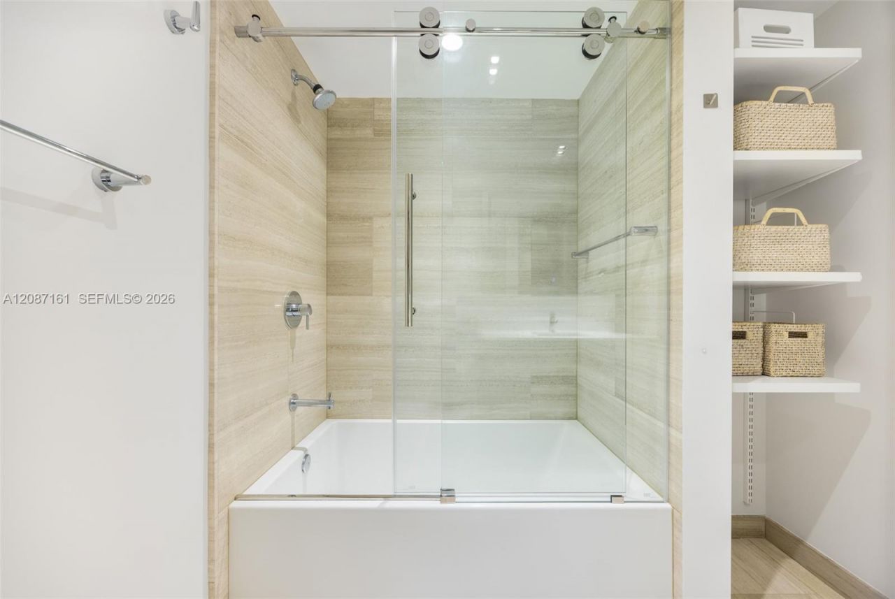 1451 Brickell Ave, Unit 1901, Miami, FL 33131 Photo