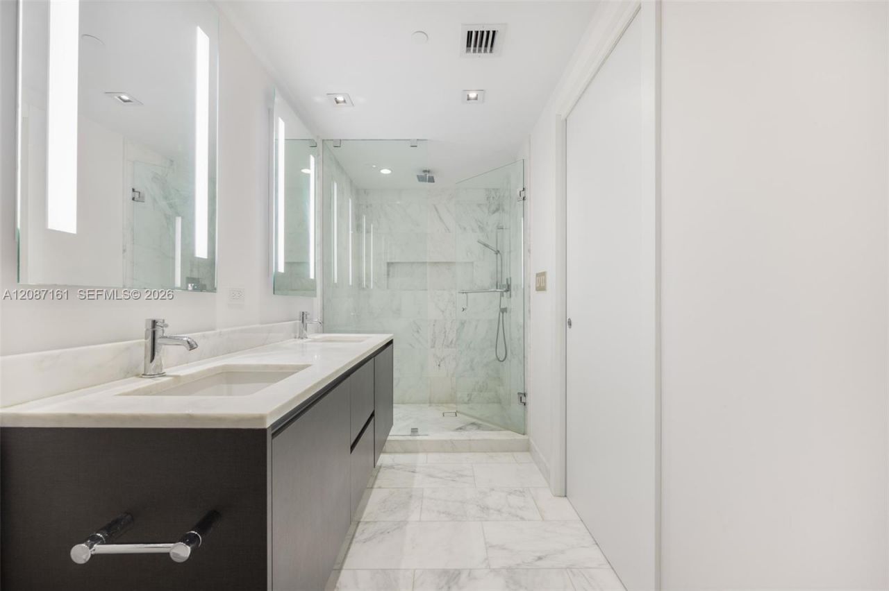 1451 Brickell Ave, Unit 1901, Miami, FL 33131 Photo