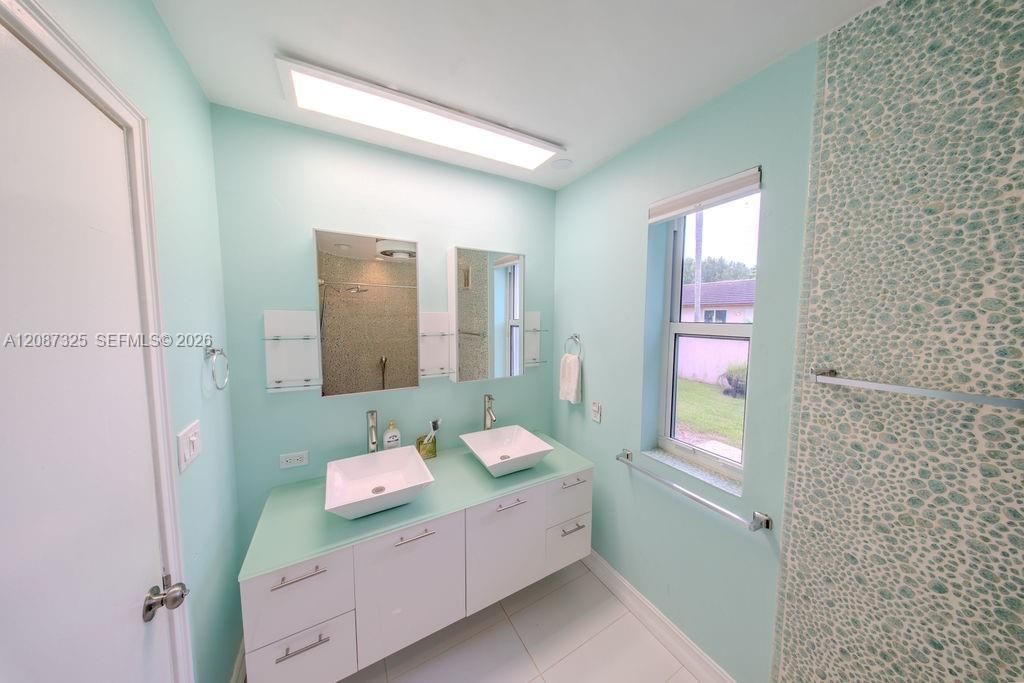 4391 SW 77th Ave, Davie, FL 33328 Photo
