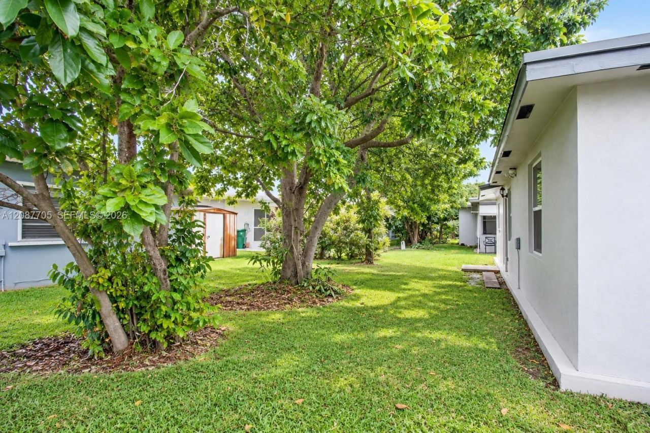 7303 NW 59th St, Tamarac, FL 33321 Photo