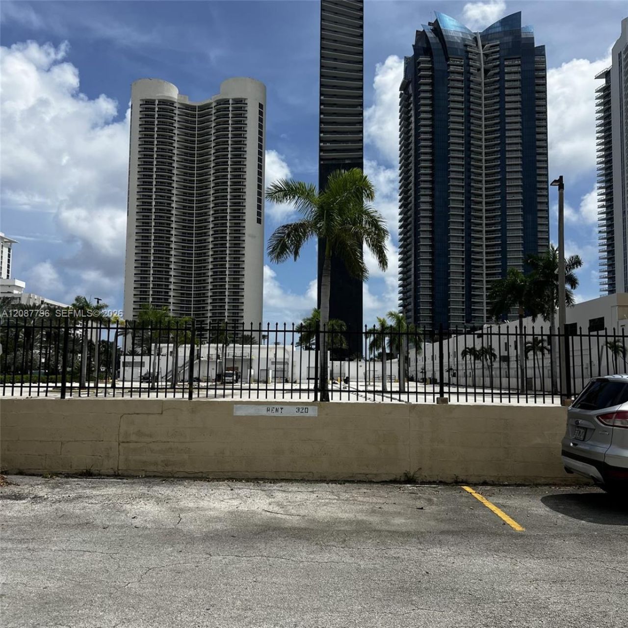 200 172nd St, Unit 504, Sunny Isles Beach, FL 33160 Photo