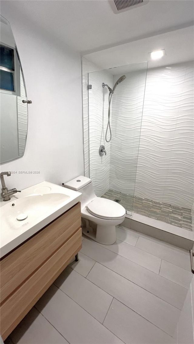 427 Santander Ave, Unit 202, Coral Gables, FL 33134 Photo