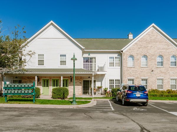 2740 Northview Rd, Unit 100, Waukesha, WI 53188