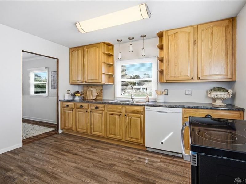 512 Earnshaw Drive, Kettering, OH 45429 Photo 7