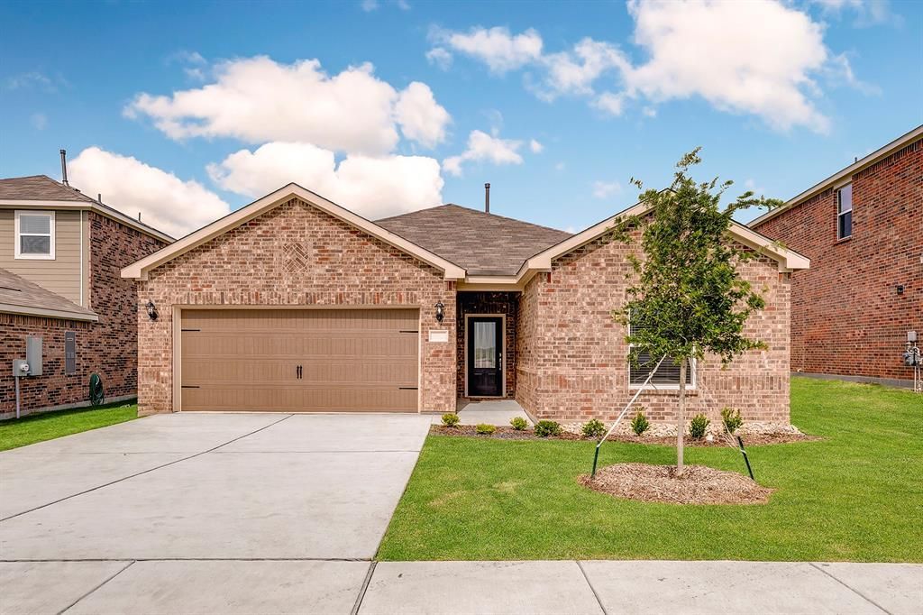 117 Thomas Paine Drive, Venus, TX 76084 Main Photo