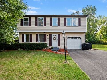 8316 Spicebush, Liverpool, NY 13090