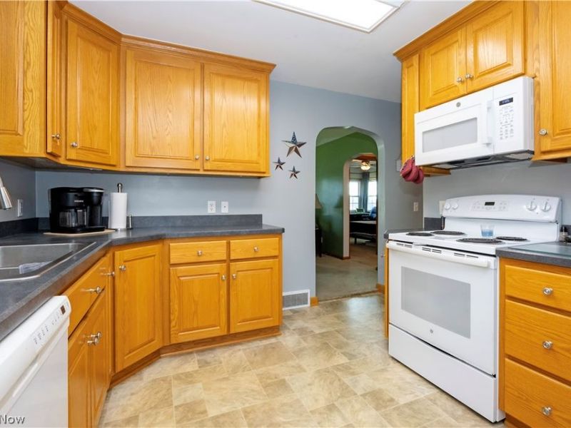 1679 Westwood Circle, Wooster, OH 44691 Photo 7