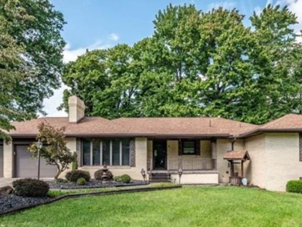 2882 Decamp Road, Youngstown, OH 44511