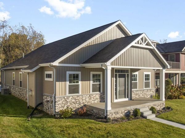 3391 Blarney Drive, South Bend, IN 46628