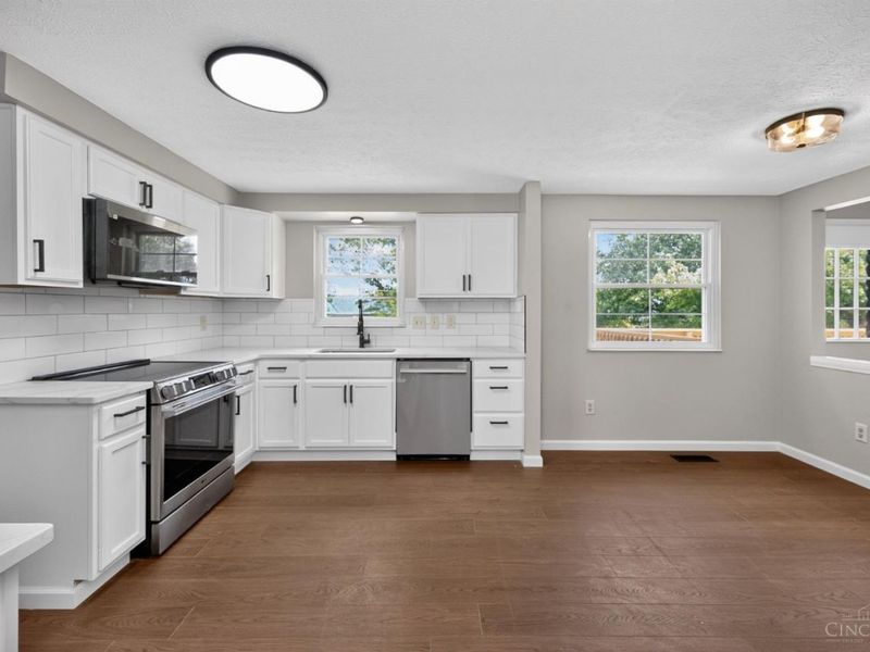 11554 Lincolnshire Drive, Forest Park, OH 45240 Photo 20