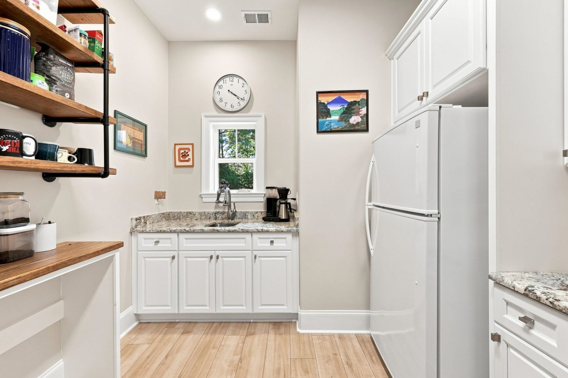 5185 Alwoodley Ln. Photo 22