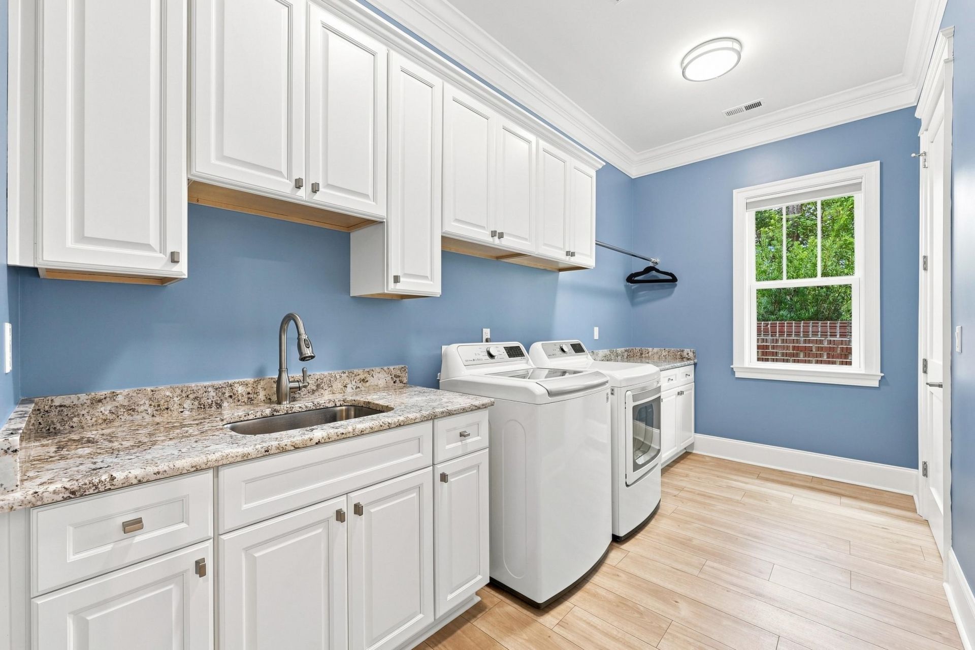 5185 Alwoodley Ln. Photo 24