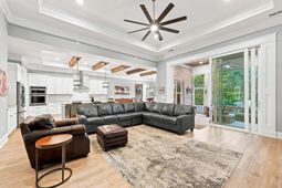 5185 Alwoodley Ln. photo 4