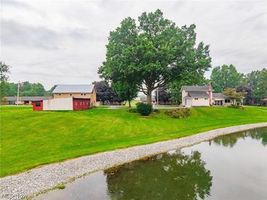 8716 Emerson Road, Apple Creek, OH 44606