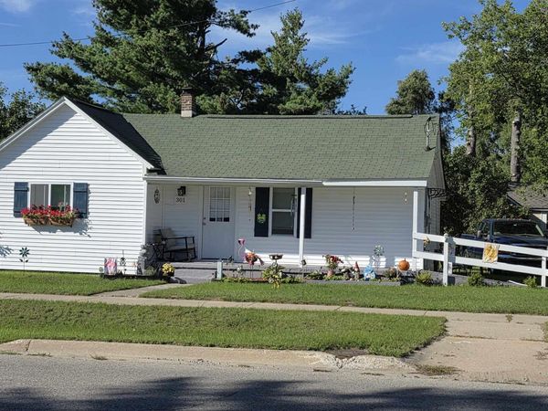 301 Madsen Street, Grayling, MI 49738