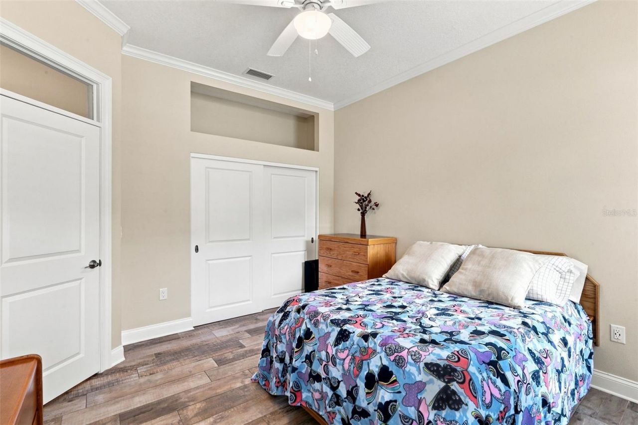 251 W Delaware Avenue, Lake Helen, FL 32744 Photo