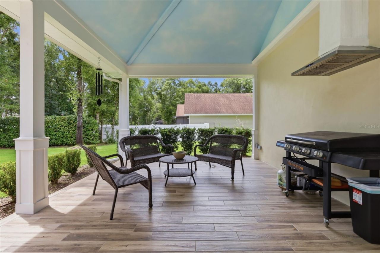 251 W Delaware Avenue, Lake Helen, FL 32744 Photo