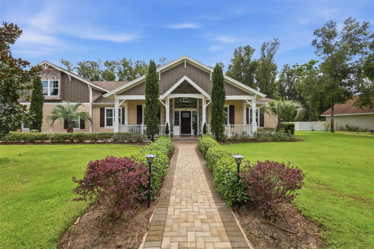 251 W Delaware Avenue, Lake Helen, FL 32744 Photo
