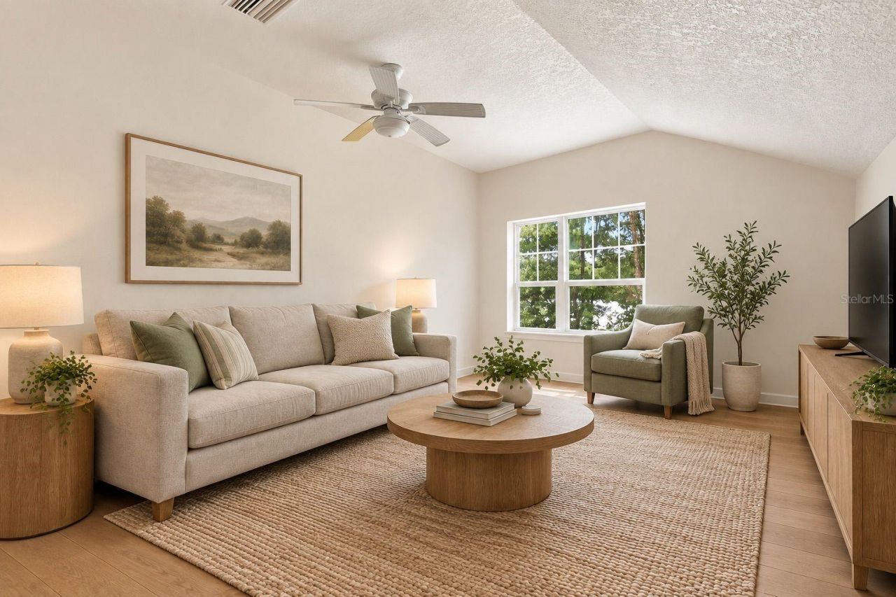 251 W Delaware Avenue, Lake Helen, FL 32744 Photo